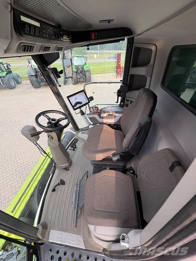 CLAAS TRION 750 Θεριζοαλωνιστικές μηχανές