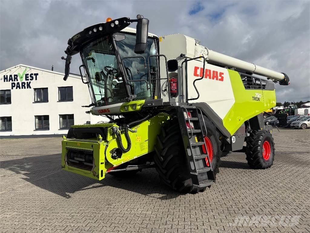 CLAAS TRION 750 Θεριζοαλωνιστικές μηχανές