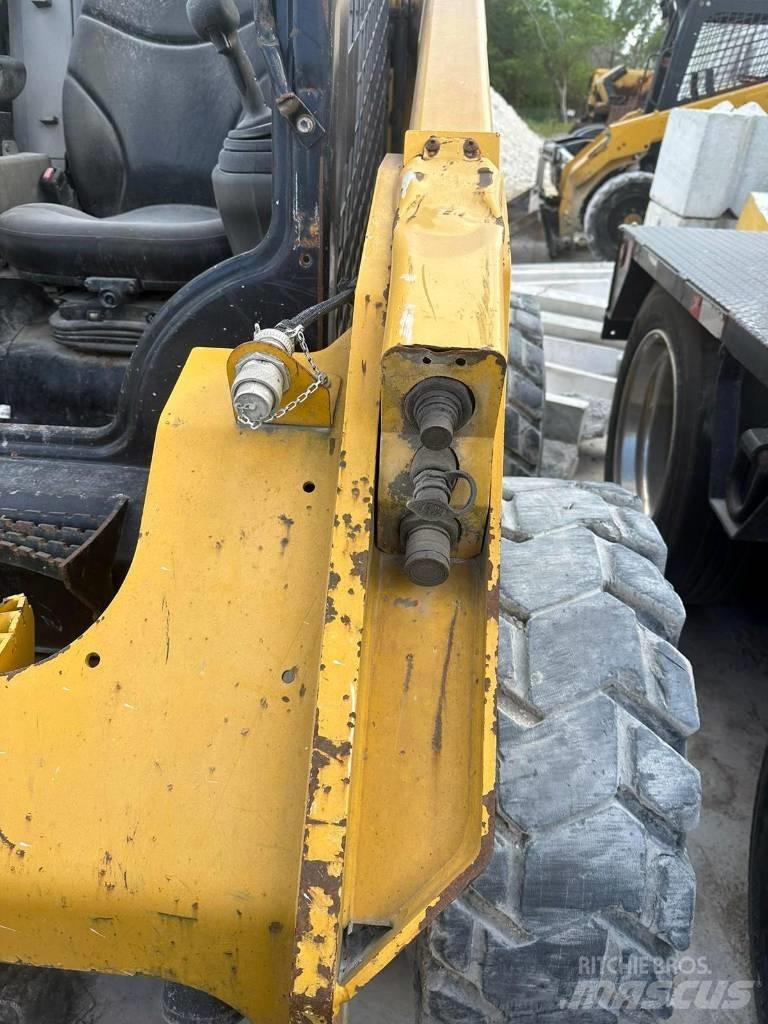 CAT 262 D Φορτωτάκια