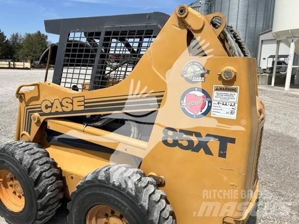 CASE 85XT Φορτωτάκια