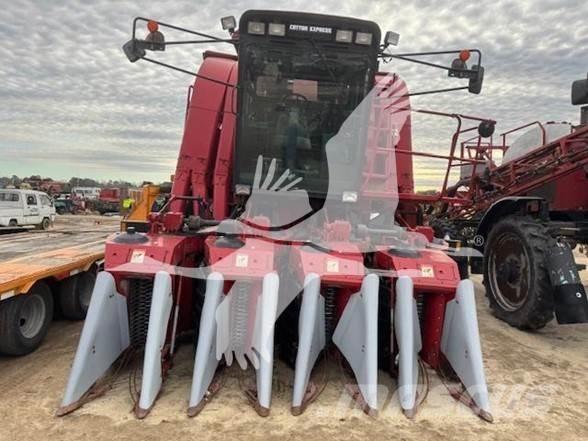 Case IH 2055 Θεριζοαλωνιστικές μηχανές