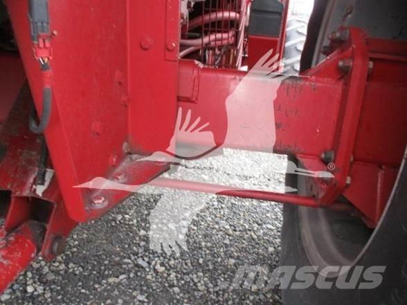 Case IH 2388 Θεριζοαλωνιστικές μηχανές