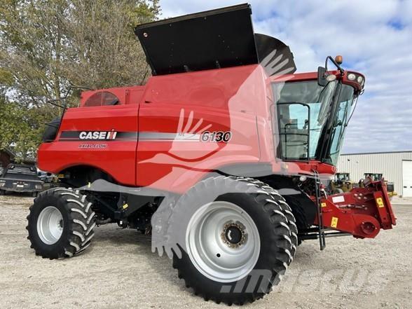 Case IH 6130 Θεριζοαλωνιστικές μηχανές
