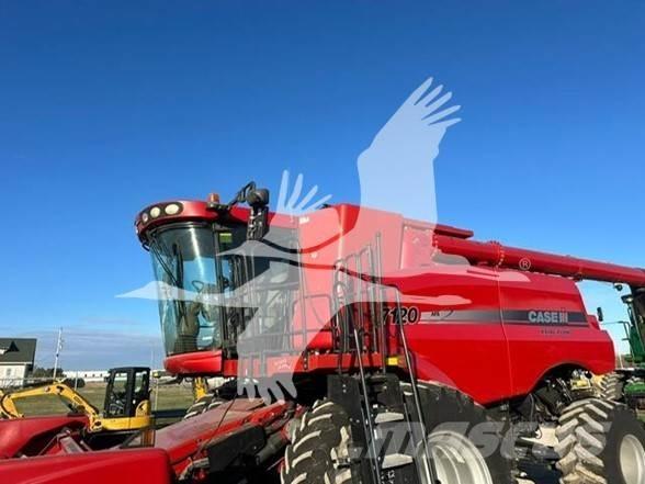 Case IH 7120 Θεριζοαλωνιστικές μηχανές