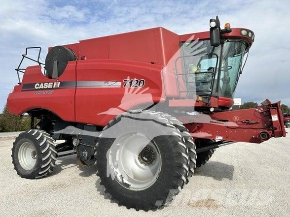 Case IH 7120 Θεριζοαλωνιστικές μηχανές