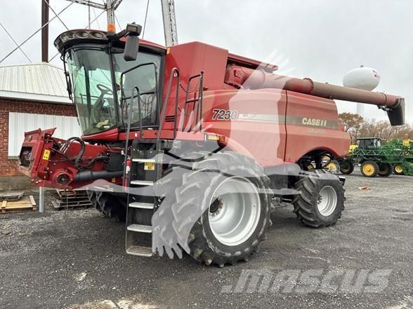 Case IH 7230 Θεριζοαλωνιστικές μηχανές