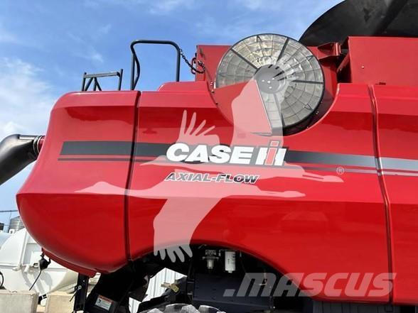 Case IH 8010 Θεριζοαλωνιστικές μηχανές