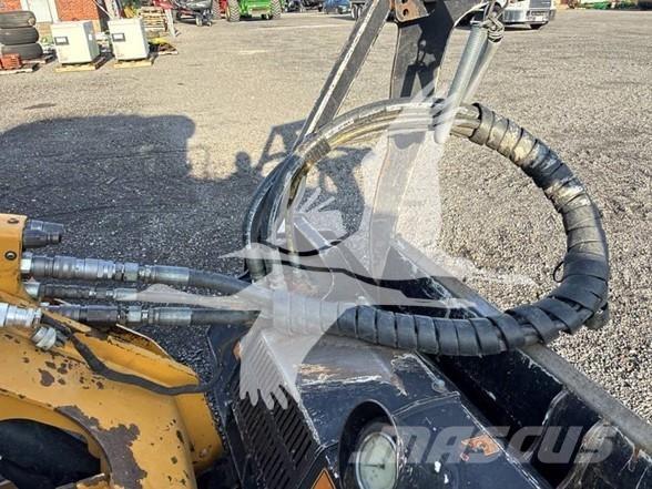 CAT HM415B Καταστροφέας κλαδιών