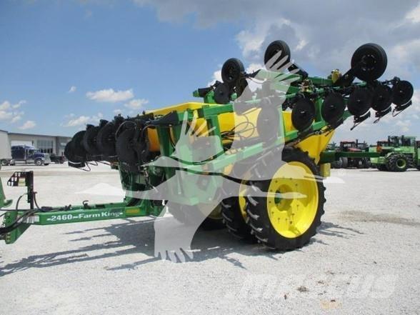 Farm King 2460 Διαστρωτήρες ανοργάνων