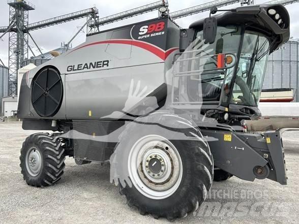 Gleaner S98 Θεριζοαλωνιστικές μηχανές