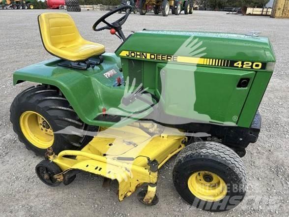 John Deere 420 Χορτοκοπτικά με καθιστό χειριστή