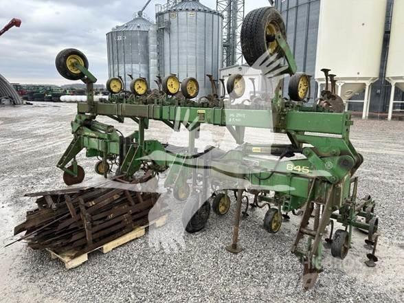John Deere 845 Καλλιεργητικές μηχανές κατά γραμμές