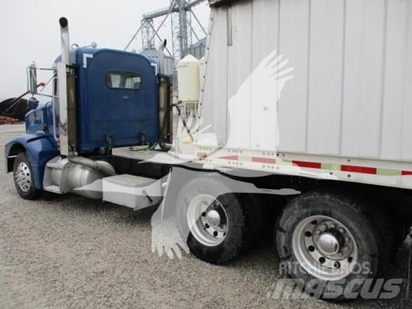 Peterbilt 385 Τράκτορες