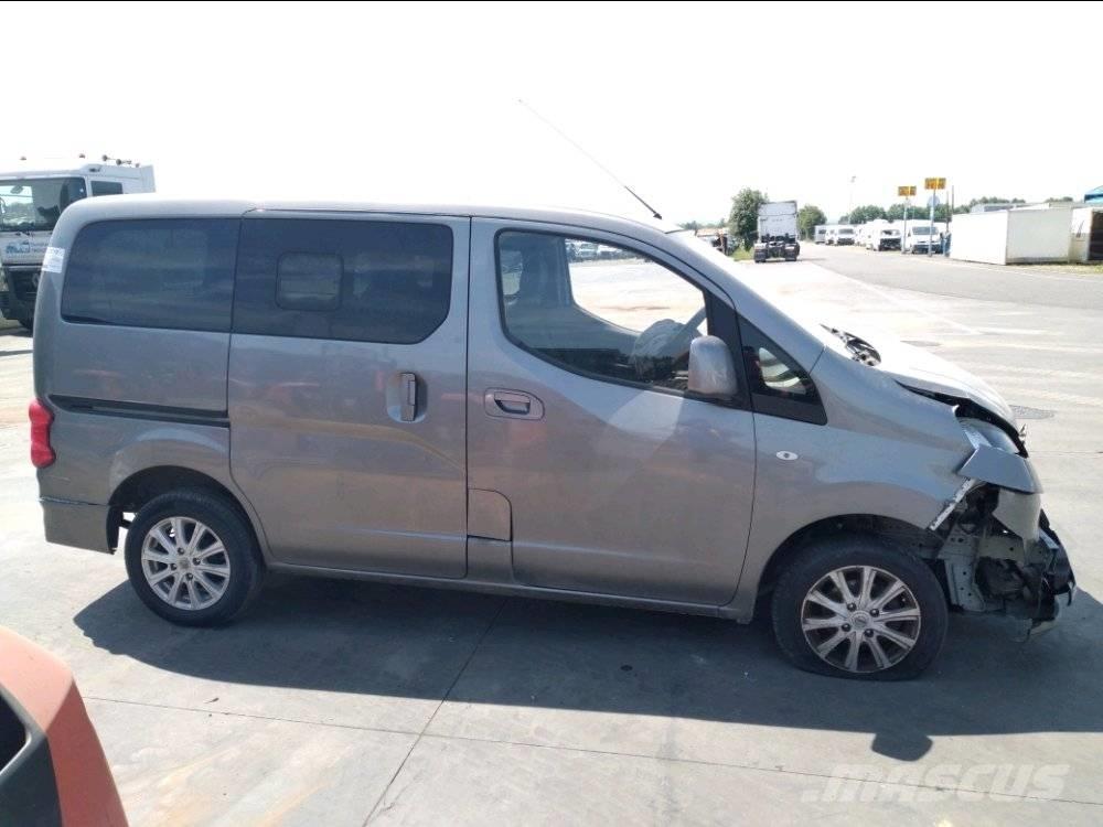 Nissan NV 200 Κλούβες με συρόμενες πόρτες