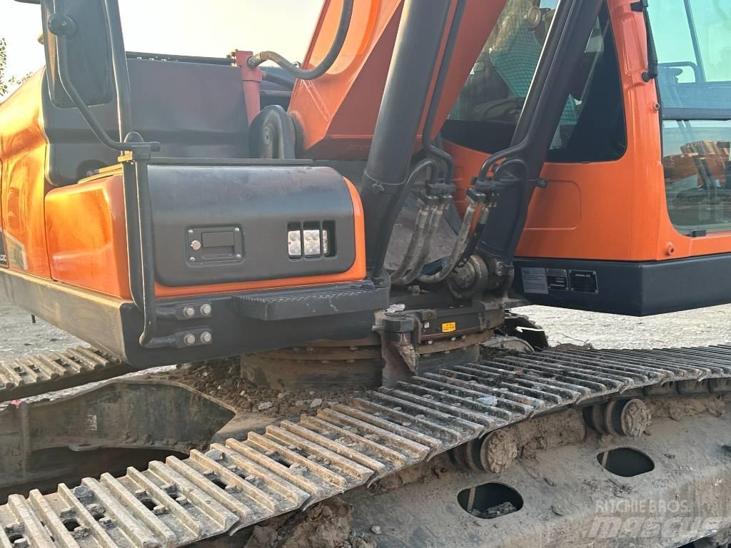 Doosan DX220LC-9 Εκσκαφείς με ερπύστριες