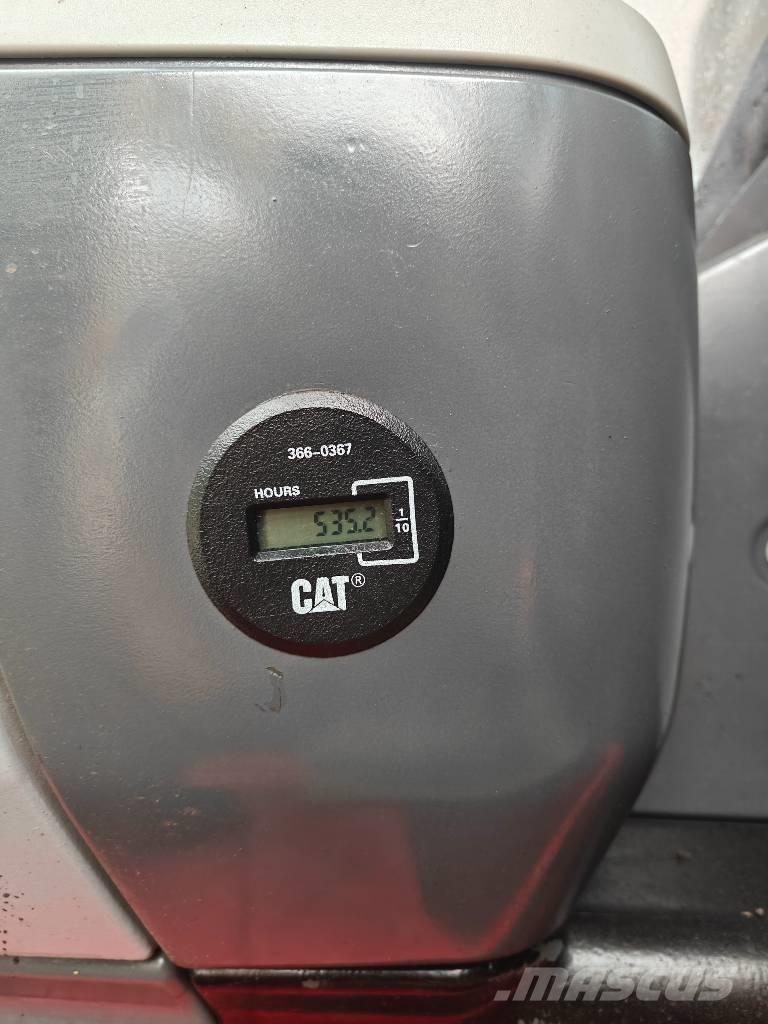 CAT 329 D2 L Εκσκαφείς με ερπύστριες