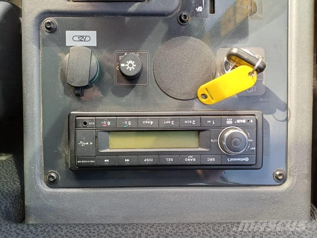 Komatsu WA 100 M-8 Φορτωτές με λάστιχα (Τροχοφόροι)