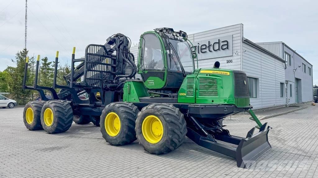 John Deere 1210E Μεταφορείς ξυλείας
