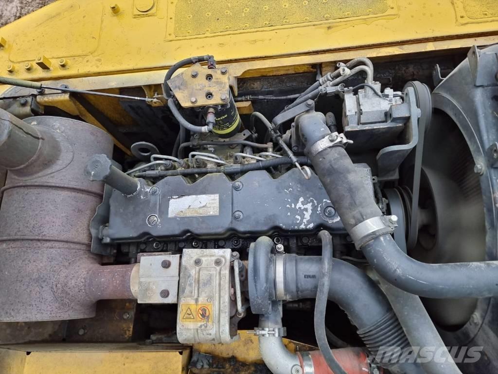 Komatsu PC 210-8 Εκσκαφείς με ερπύστριες