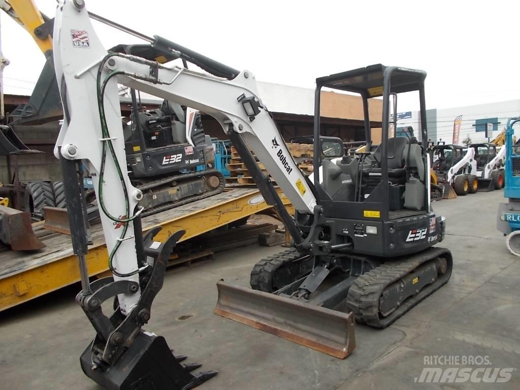 Bobcat E32i Εκσκαφάκι (διαβολάκι) < 7t