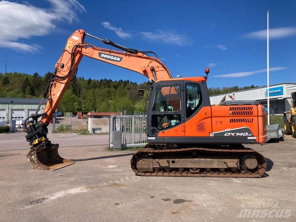 Doosan DX 140 LC Εκσκαφείς με ερπύστριες