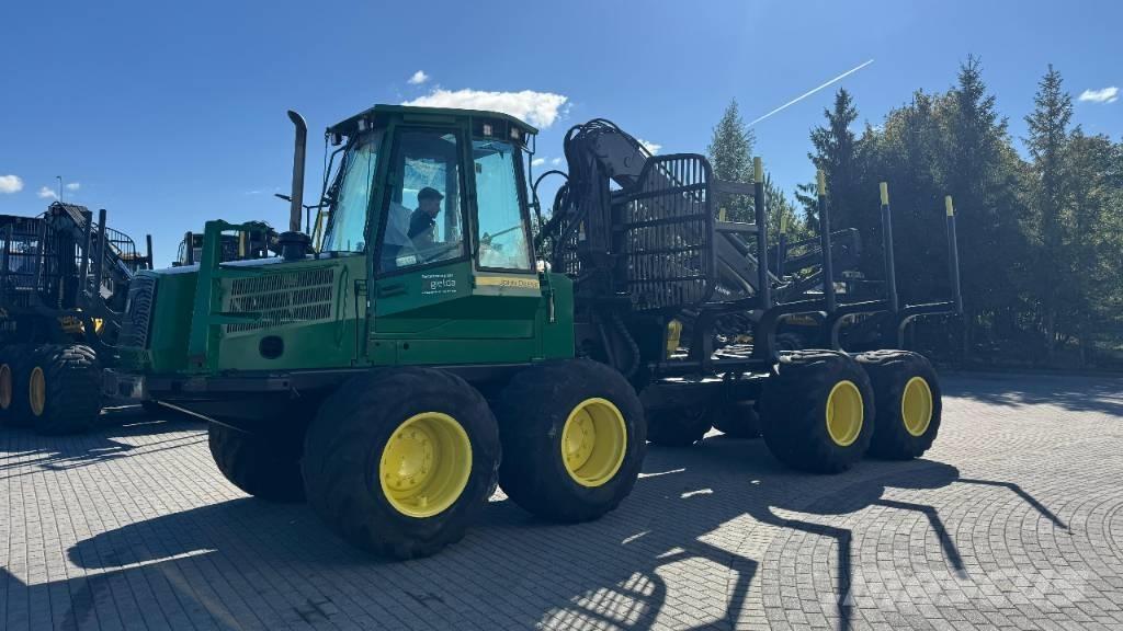 John Deere 1110 D Μεταφορείς ξυλείας