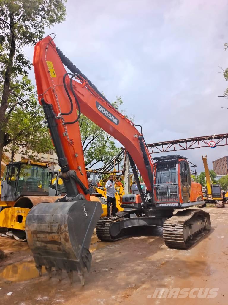 Doosan DX 300LC-9C Εκσκαφείς με ερπύστριες