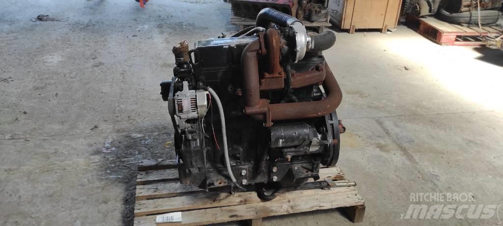 Yanmar 4TNE100 Κινητήρες