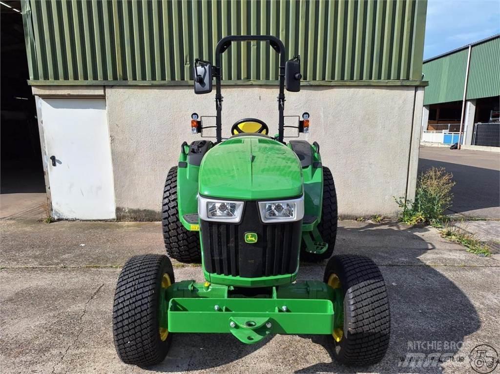 John Deere 4052M Τρακτέρ μικρών διαστάσεων