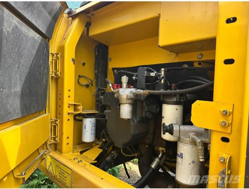 Komatsu PC 210 LC-11 Εκσκαφείς με ερπύστριες