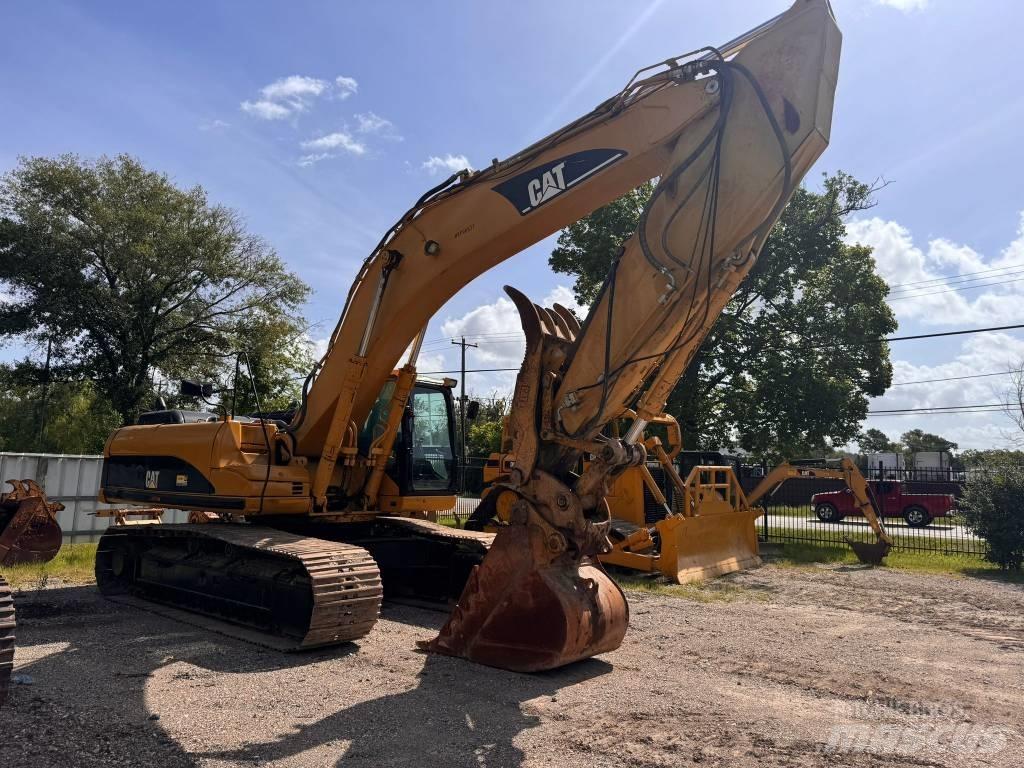 CAT 330 D L Εκσκαφείς με ερπύστριες