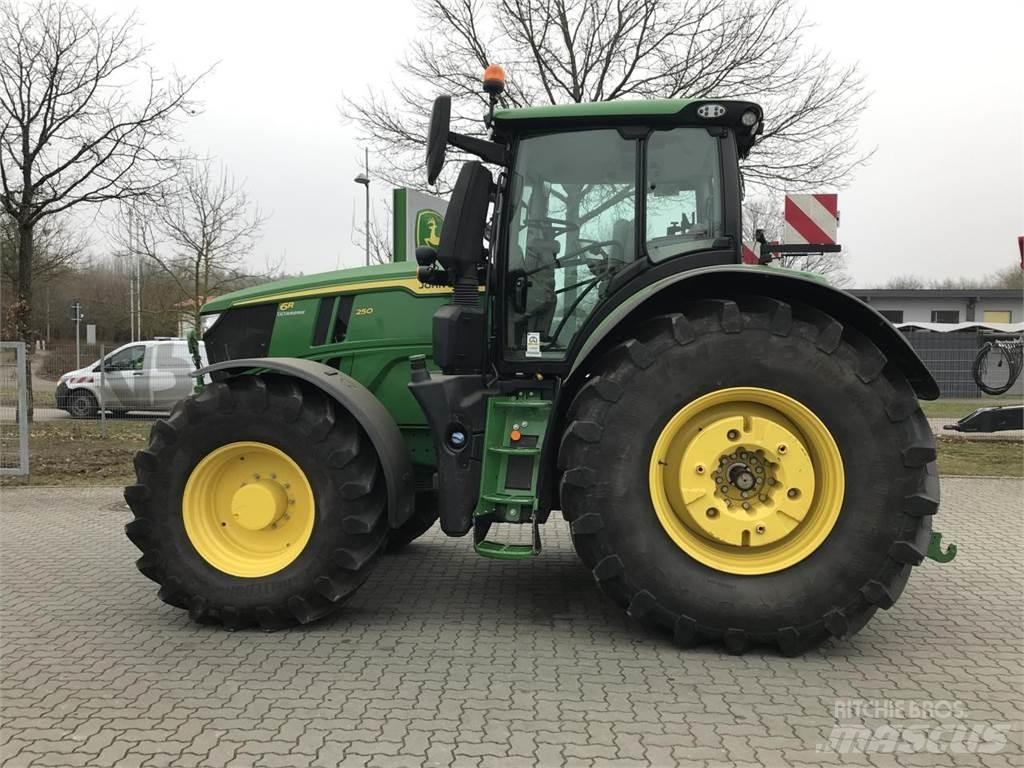 John Deere 6R 250 Τρακτέρ