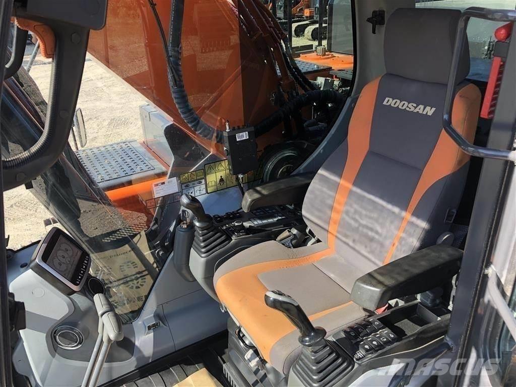 Doosan dx300 Εκσκαφείς με ερπύστριες