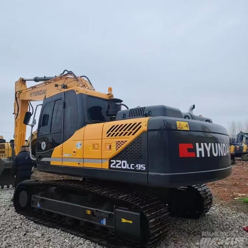 Hyundai 220-9S Εκσκαφείς με ερπύστριες