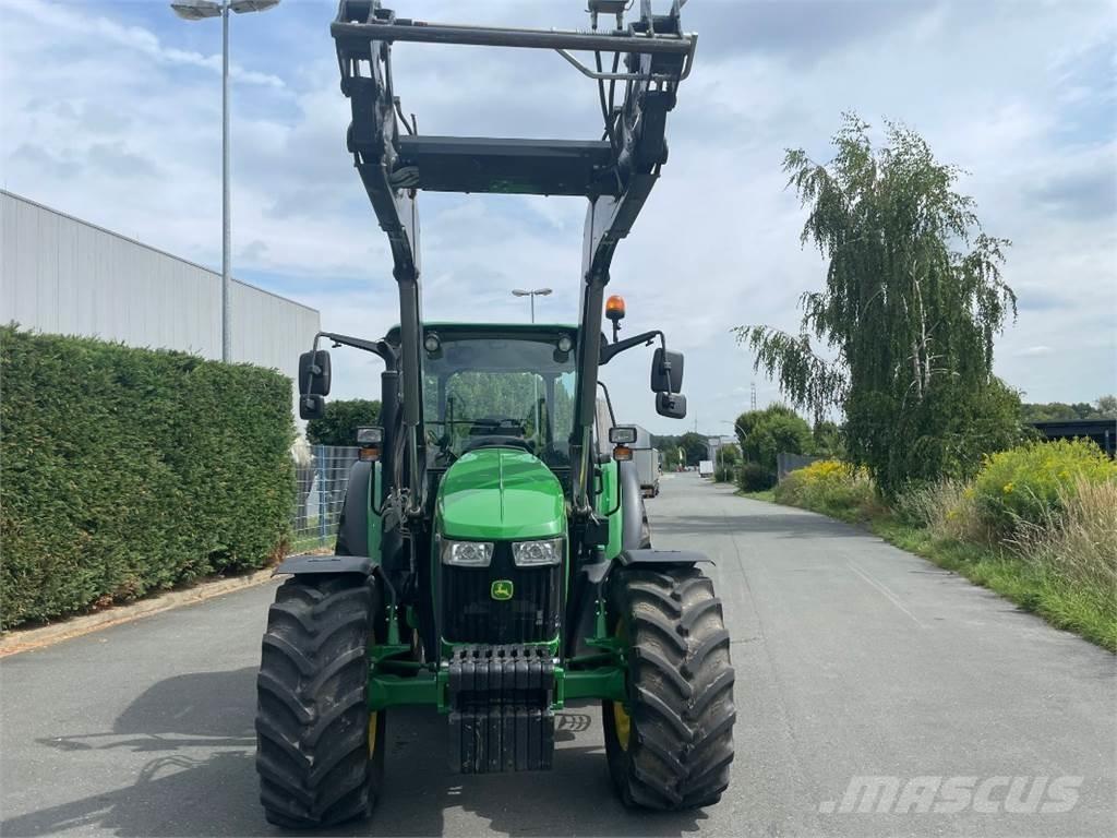 John Deere 5100M Τρακτέρ