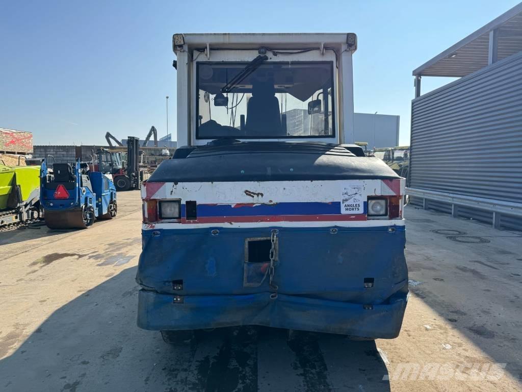 CAT PS-300B Κύλινδροι με επίσωτρα με αέρα