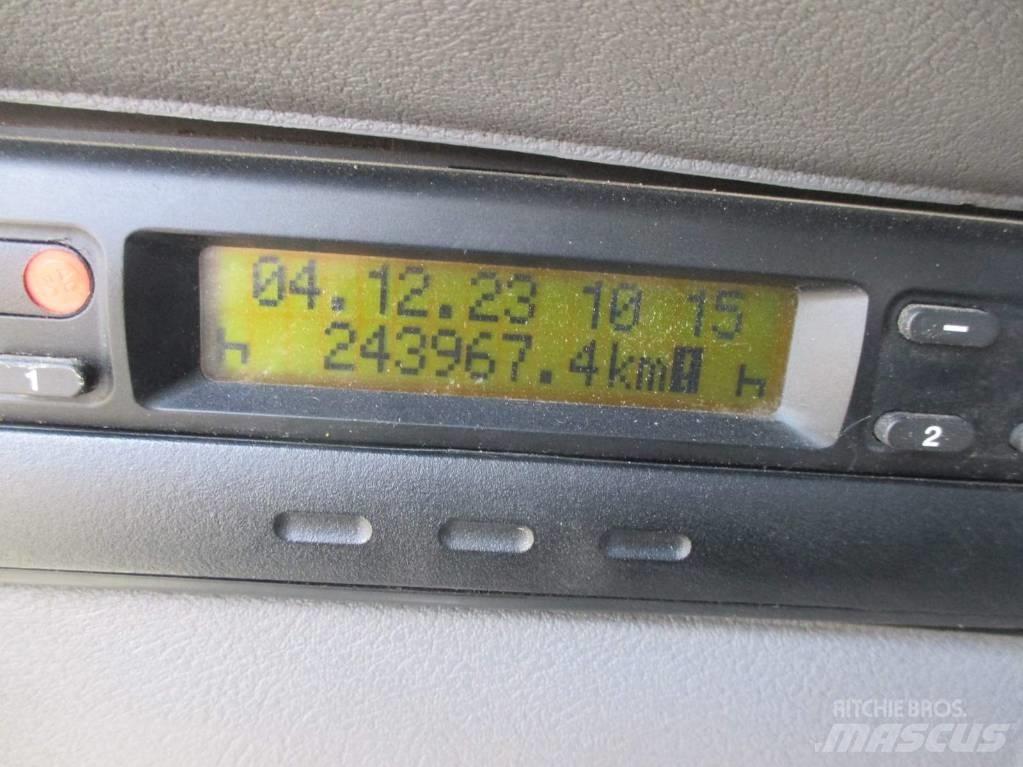 Renault Kerax 380 Φορτηγά με Γερανό