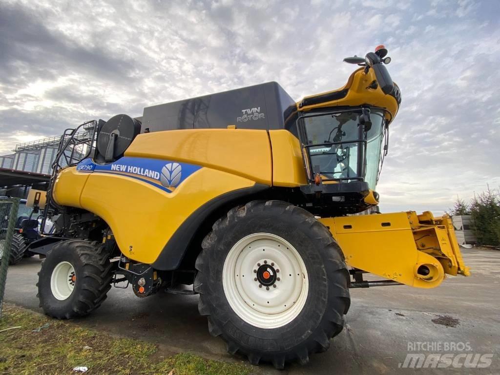 New Holland CR 7.90 Θεριζοαλωνιστικές μηχανές