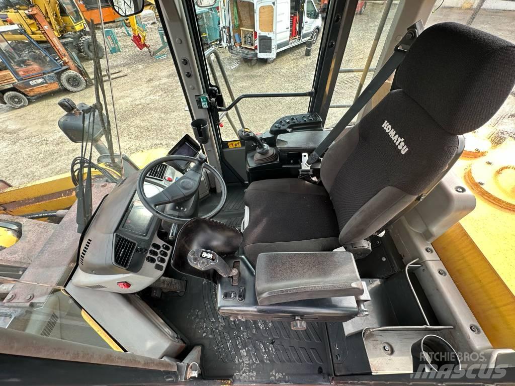Komatsu WA 500-7 Φορτωτές με λάστιχα (Τροχοφόροι)