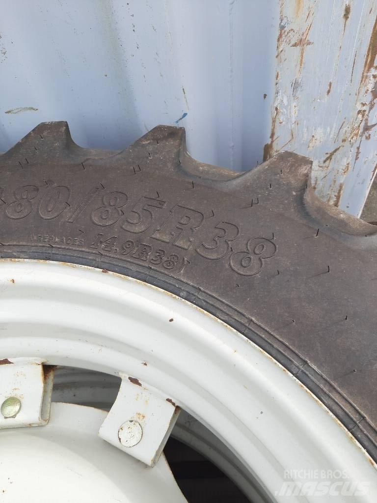 BKT 380/85R34 Άλλα εξαρτήματα για τρακτέρ