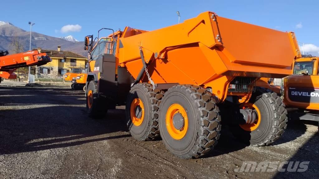 Develon DA 30-7 Σπαστό Dump Truck ADT