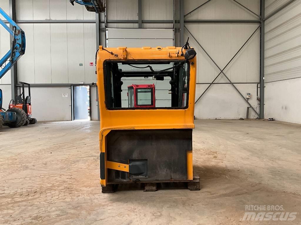 Hyundai Robex 55-9 A Καμπίνες και εσωτερικό