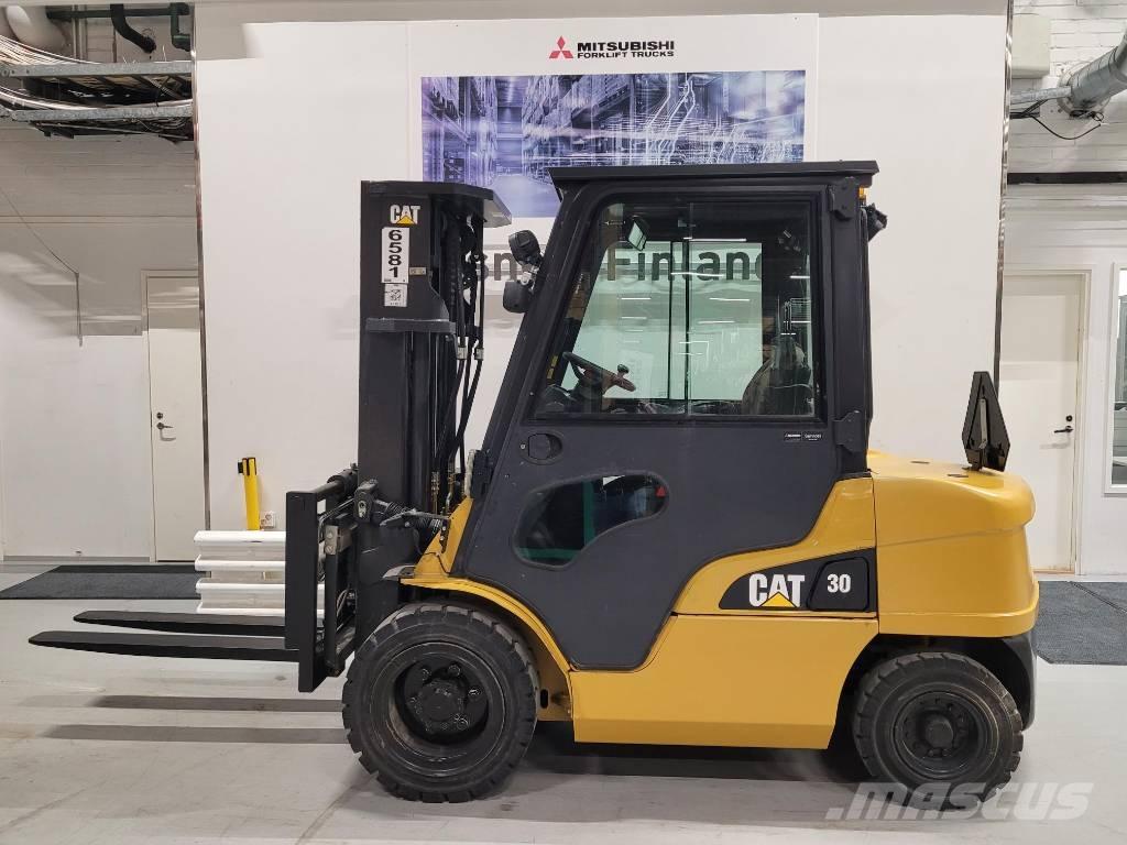 CAT DP 30 N Πετρελαιοκίνητα Κλαρκ