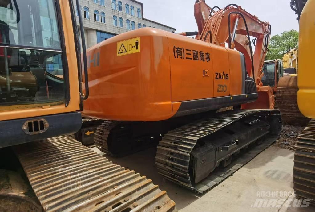 Hitachi ZX 210 Εκσκαφείς με ερπύστριες