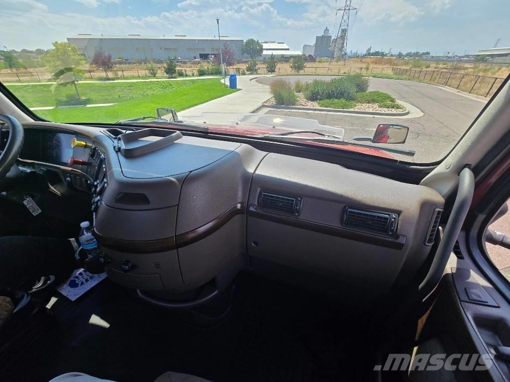 Volvo VNL 42 T300 Τράκτορες