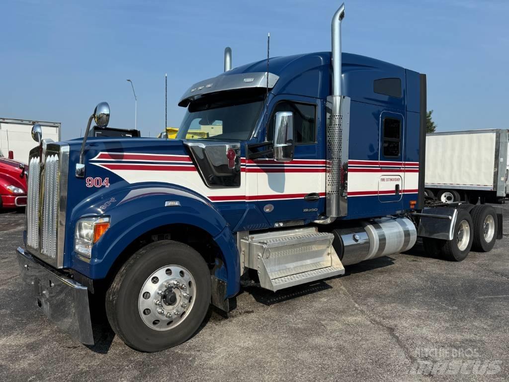 Kenworth W 990 Τράκτορες