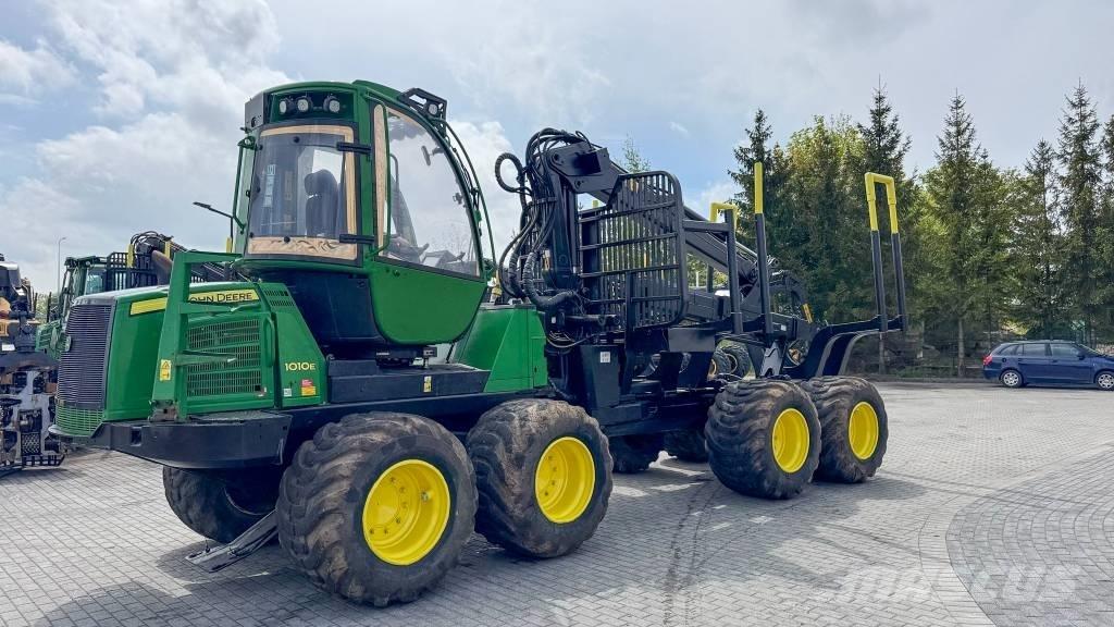 John Deere 1010 E Μεταφορείς ξυλείας