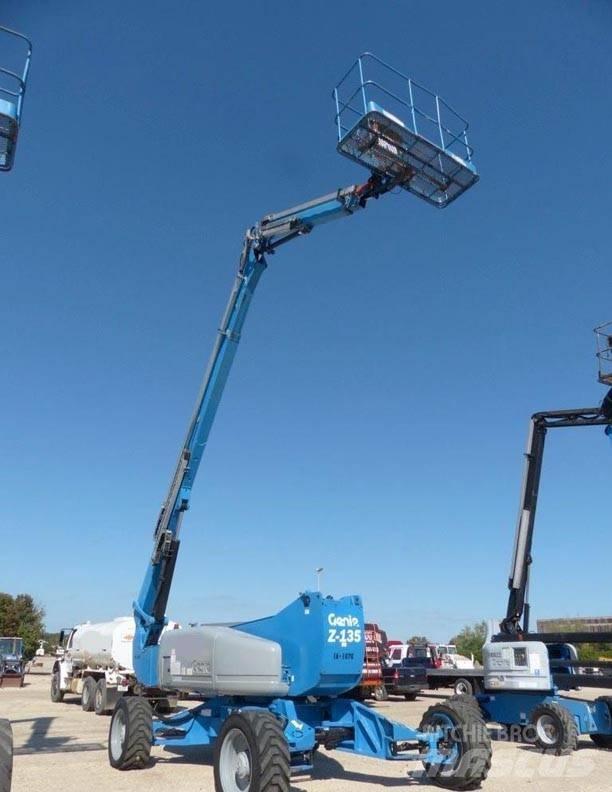 Genie Z135 Ανυψωτήρες με αρθρωτό βραχίονα
