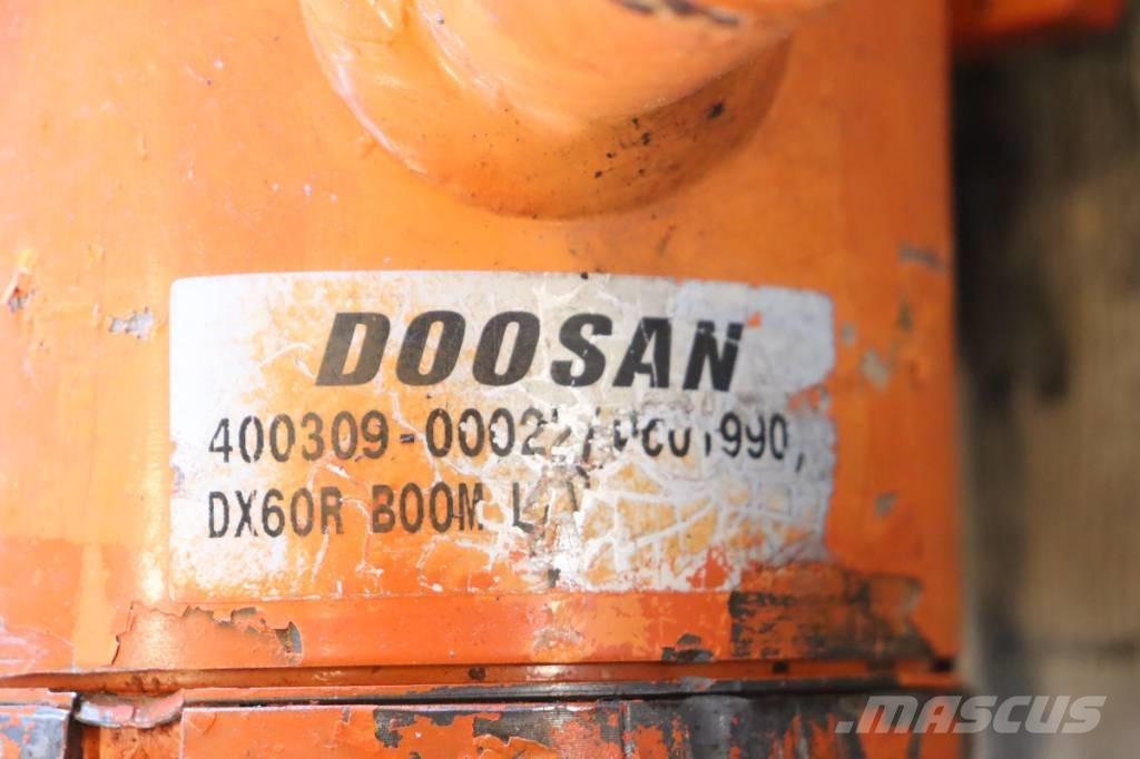 Doosan DX 60 R Εκσκαφάκι (διαβολάκι) < 7t