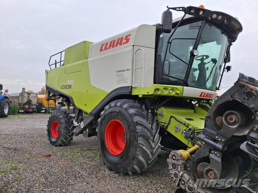 CLAAS Lexion 740 Θεριζοαλωνιστικές μηχανές